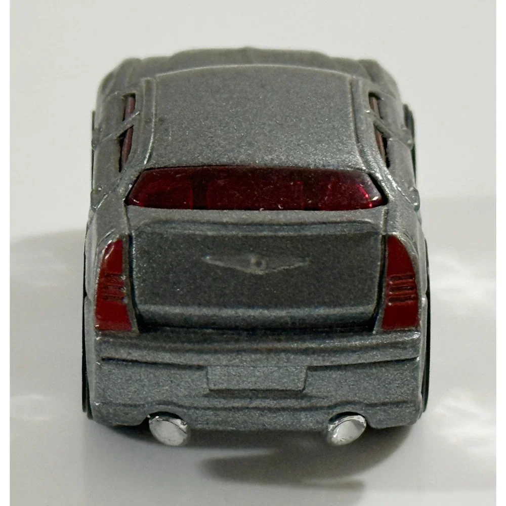 Hot Wheels Blings Chrysler 300C Kids Toy Car Silver Metallic Red Windows